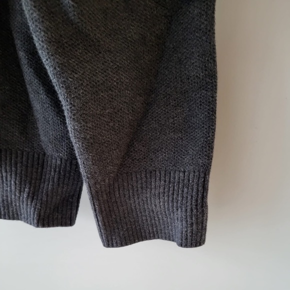 Men’s Tommy Hilfiger Quarter-Zip Sweater - Picture 6 of 6